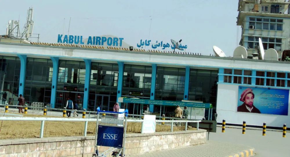 逃离喀布尔机场有枪声